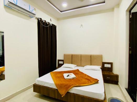 Hotel Soham Palace Ujjain Dış mekan fotoğraf